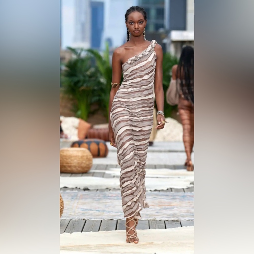 Bronx and Banco Itza dress XS NWT never worn